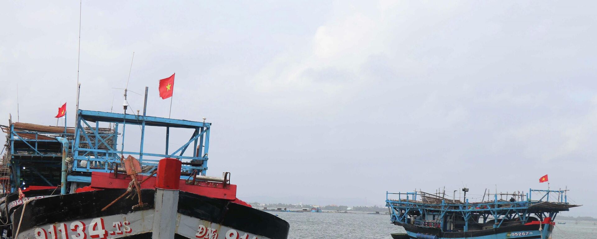 Đến nay 100% tàu cá được đánh dấu, kẻ số đăng ký đúng quy định và được đăng ký, cấp phép, cập nhật lên Cơ sở dữ liệu nghề cá quốc gia Việt Nam - Sputnik Việt Nam, 1920, 25.02.2026