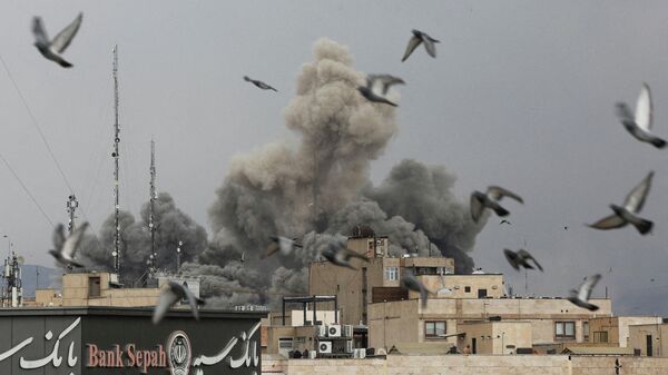 Israel và Mỹ tấn công Iran - Sputnik Việt Nam