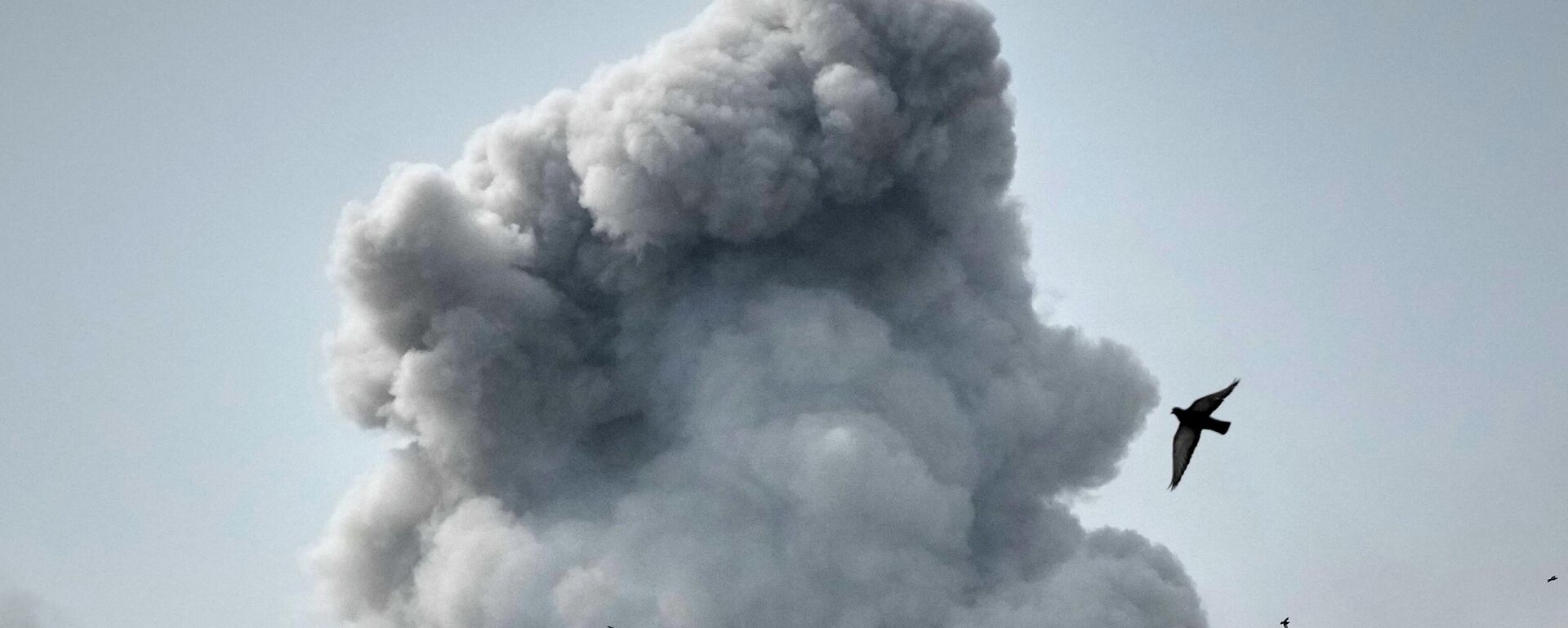 Ataques en Teherán, Irán. - Sputnik Việt Nam, 1920, 19.03.2026