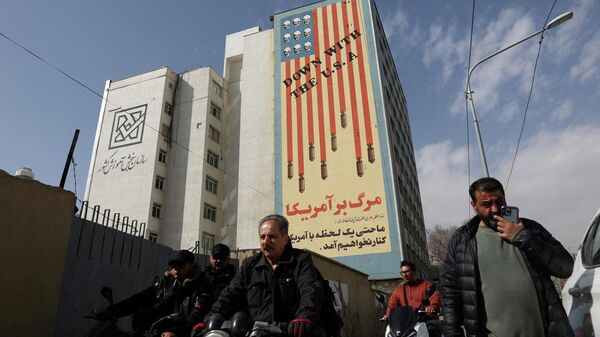 Tình hình ở Tehran sau khi Mỹ và Israel bắt đầu các cuộc tấn công vào Iran. - Sputnik Việt Nam