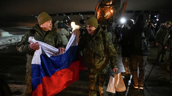 Trao đổi tù binh giữa Nga và Ukraina - Sputnik Việt Nam