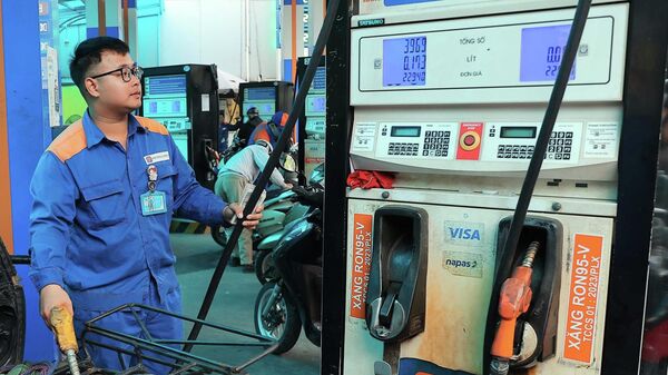 Một số sản phẩm xăng phổ biến được bán cho người tiêu dùng - Sputnik Việt Nam