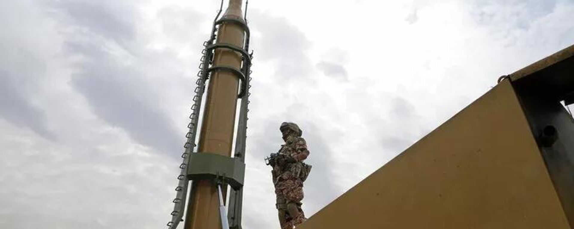 Một binh sĩ thuộc Lực lượng Vệ binh Cách mạng Hồi giáo - Sputnik Việt Nam, 1920, 20.03.2026