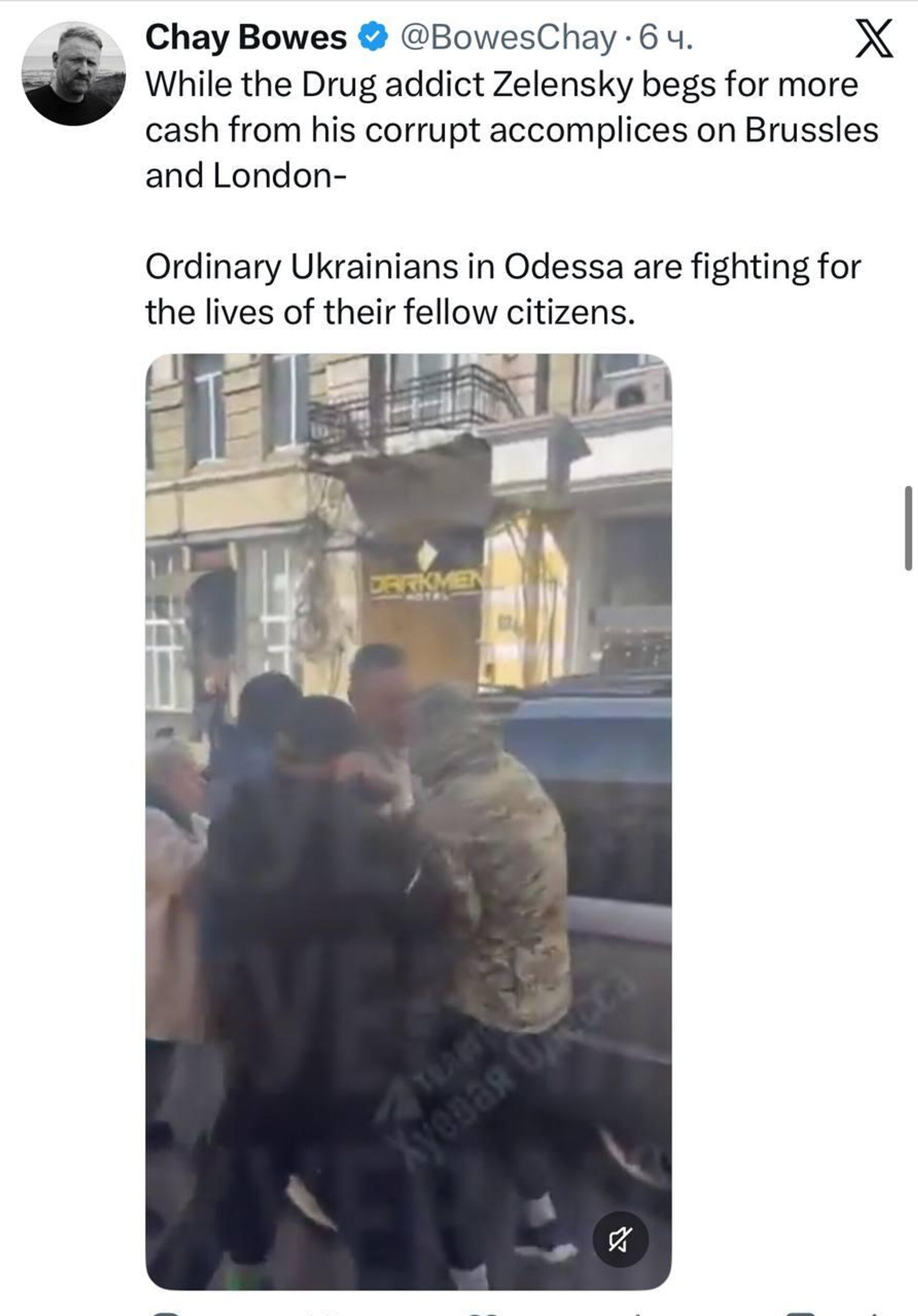 Nhà báo Ireland Chay Bowes đã bình luận trên nền tảng mạng xã hội X đoạn phim gây sốc về việc cưỡng bức huy động quân sự ở Ukraina. - Sputnik Việt Nam, 1920, 13.03.2026