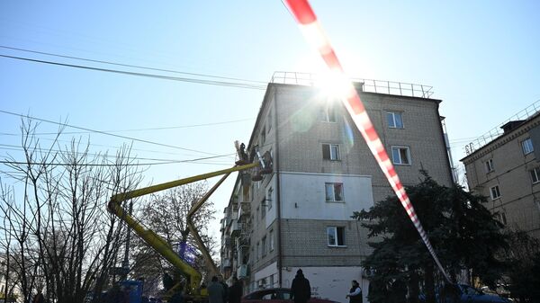 Hậu quả của cuộc tấn công tên lửa do Lực lượng vũ trang Ukraina thực hiện vào Bryansk, Nga - Sputnik Việt Nam