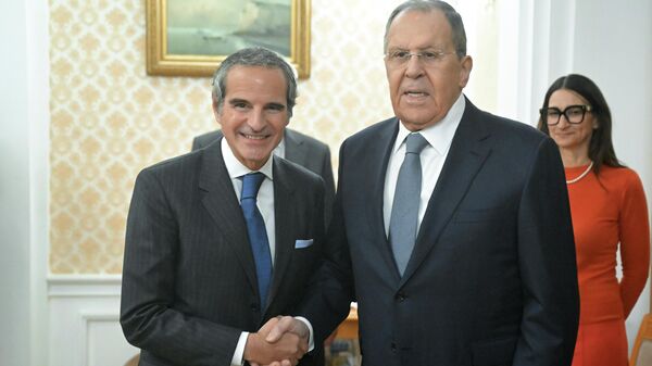 Cuộc gặp giữa Ngoại trưởng Nga Sergey Lavrov và Giám đốc IAEA Rafael Grossi - Sputnik Việt Nam