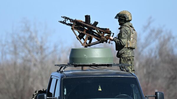 Nhiệm vụ chiến đấu của hệ thống phòng không Buk-M3 thuộc Nhóm quân Trung tâm theo hướng Dobropolye của Quân khu phía Bắc - Sputnik Việt Nam