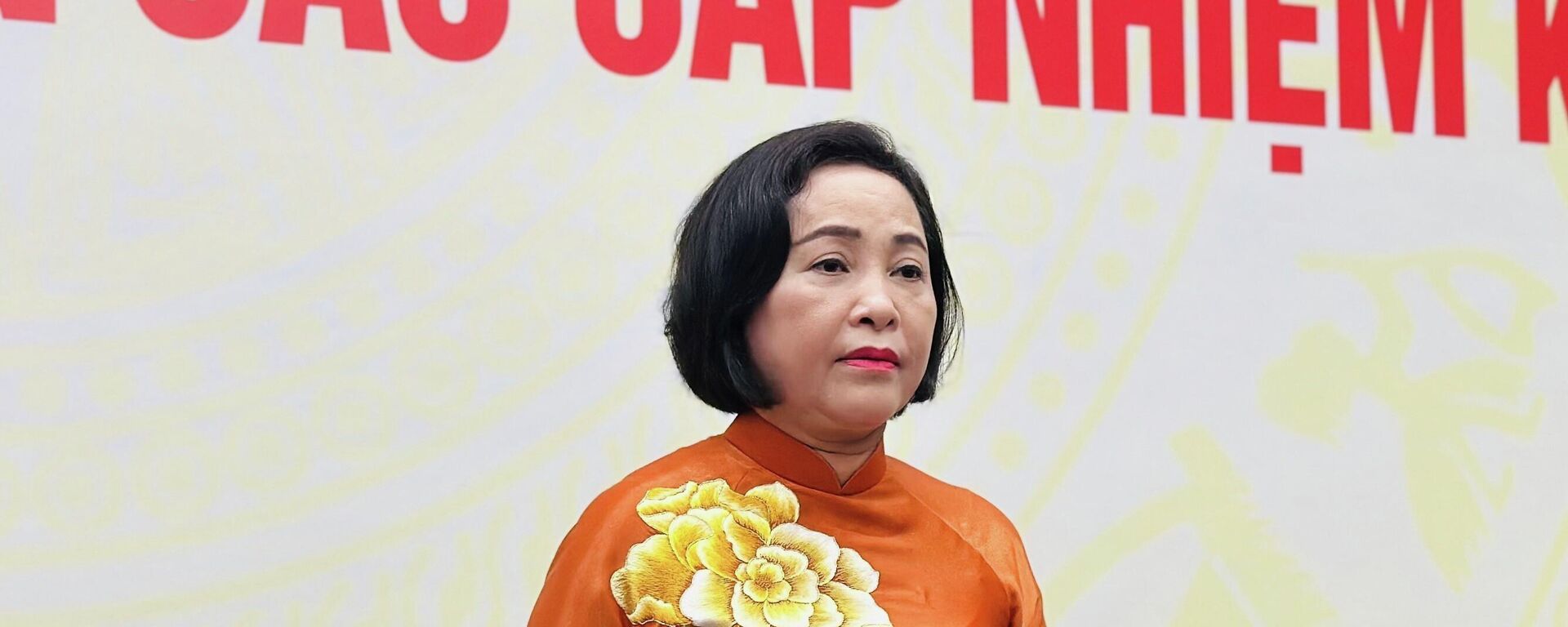 Phó Chủ tịch Quốc hội Nguyễn Thị Thanh - Ủy viên Hội đồng Bầu cử quốc gia đã thông tin về tình hình, tiến độ cử tri tham gia bỏ phiếu - Sputnik Việt Nam, 1920, 16.03.2026