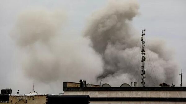 Khói bốc lên sau một cuộc tấn công ở Tehran, Iran - Sputnik Việt Nam
