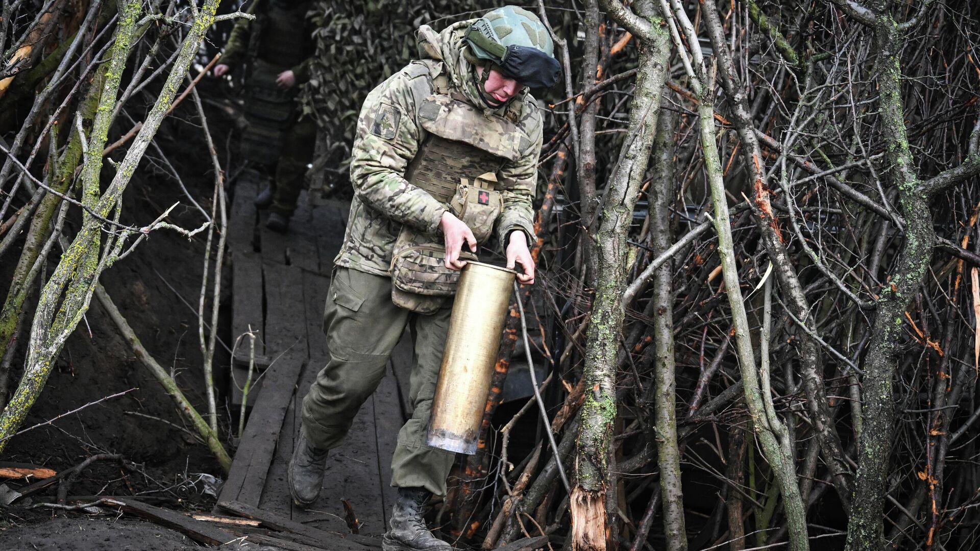 Công tác tác chiến của pháo tự hành MSTA-S thuộc cụm quân “Trung tâm” trên hướng Dnepropetrovsk Công tác tác chiến của pháo tự hành MSTA-S thuộc cụm quân “Trung tâm” trên hướng Dnepropetrovsk - Sputnik Việt Nam, 1920, 21.03.2026