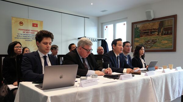 Phái đoàn Việt Nam tại Geneva thảo luận về các diễn biến mới trong chính sách thuế quan của Mỹ - Sputnik Việt Nam
