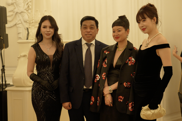 NTK Nguyễn Thùy Linh tại Sogno Night - Sputnik Việt Nam