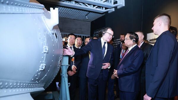 Thủ tướng Phạm Minh Chính tham quan Triển lãm hạt nhân tại Moskva - Sputnik Việt Nam