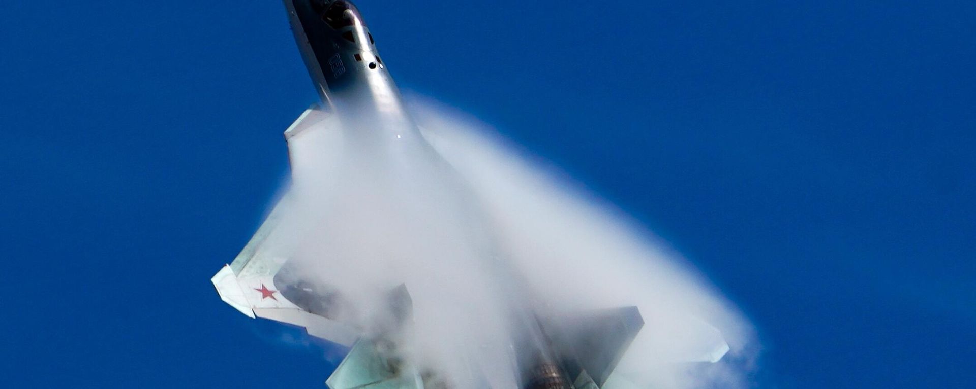 Máy bay chiến đấu đa năng thế hệ thứ năm Su-57. - Sputnik Việt Nam, 1920, 03.07.2026