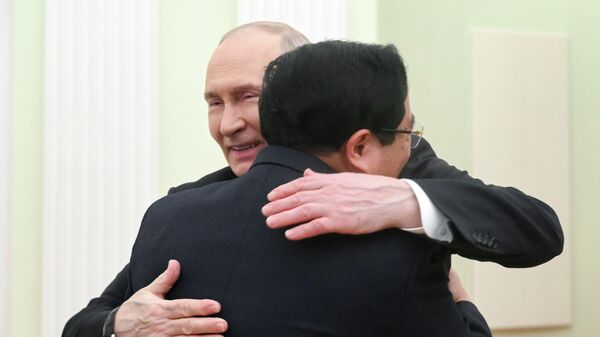 Tổng thống Nga Vladimir Putin đã gặp Thủ tướng Việt Nam Phạm Minh Chính tại Điện Kremlin hôm thứ Tư
 - Sputnik Việt Nam