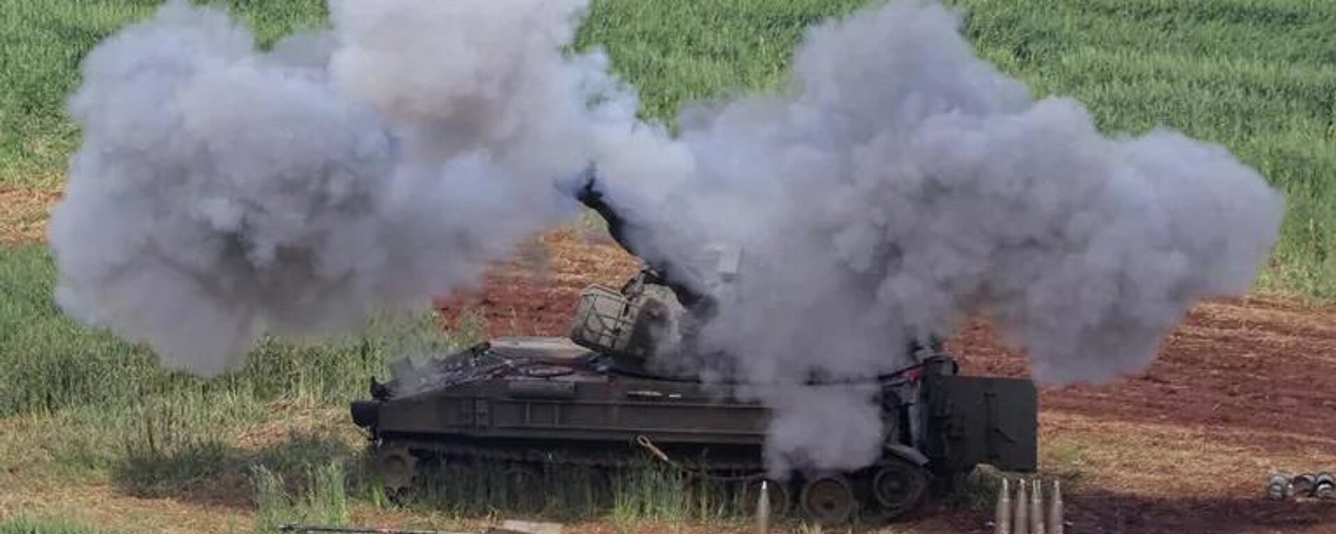 Pháo binh Israel bắn vào Lebanon - Sputnik Việt Nam, 1920, 26.03.2026