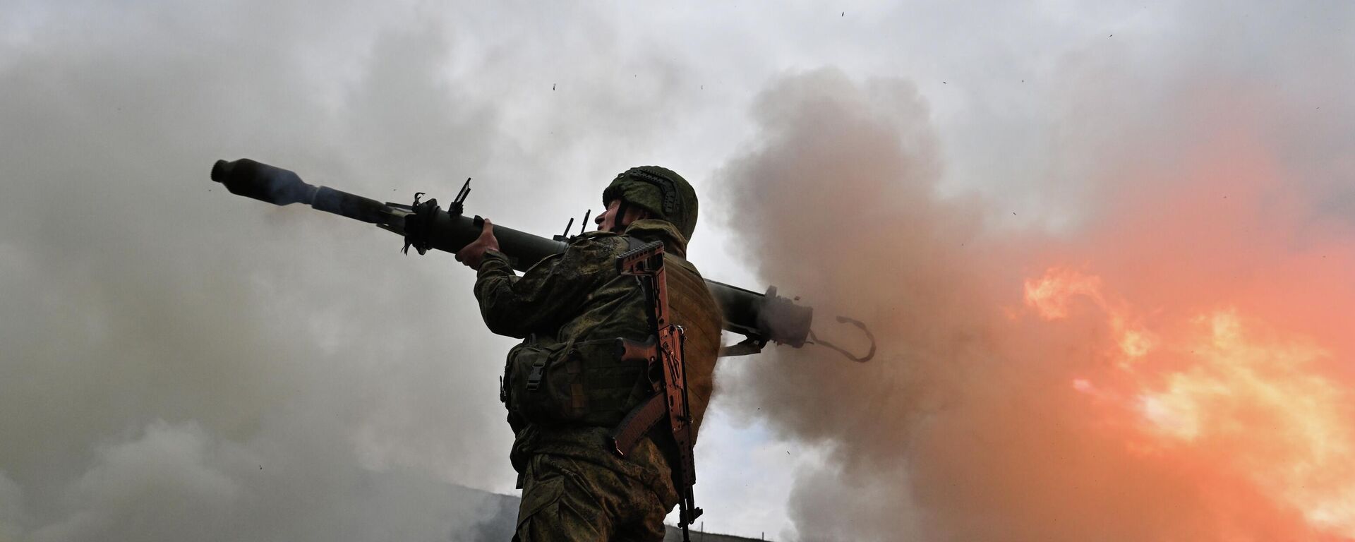 Phối hợp chiến đấu của nhóm quân Trung tâm theo hướng Dnepropetrovsk - Sputnik Việt Nam, 1920, 19.04.2026