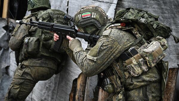 Điều phối tác chiến của các chiến binh thuộc nhóm lực lượng Trung tâm của Nga theo hướng Dnepropetrovsk trong chiến dịch quân sự đặc biệt - Sputnik Việt Nam