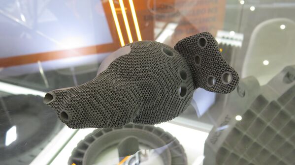 Một bộ phận giả khớp được sản xuất tại Zelenograd bằng công nghệ 3D SLM - Sputnik Việt Nam