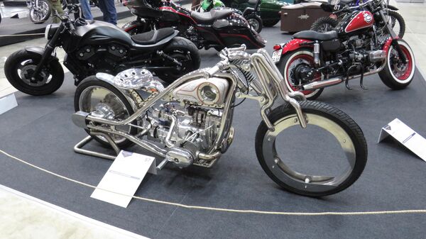 Thép, phong cách cổ điển và điện: Các nhà độ xe Nga biến xe máy thành tác phẩm nghệ thuật - Sputnik Việt Nam