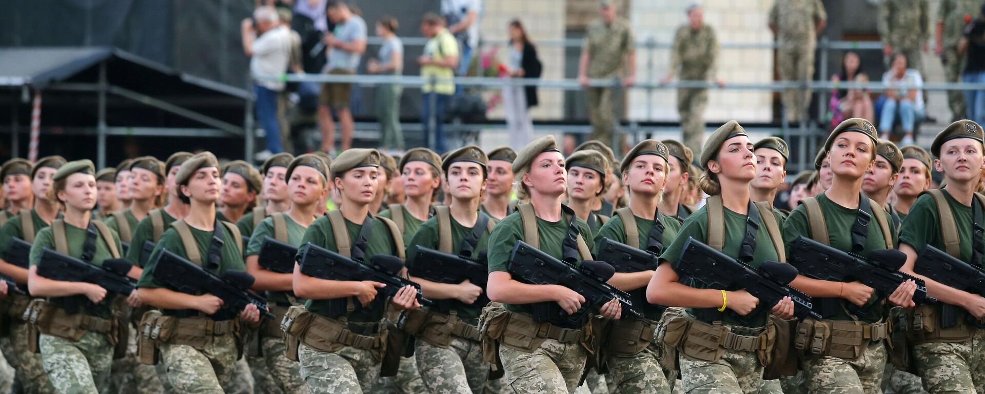 Nữ quân nhân Nữ quân nhân - Sputnik Việt Nam, 1920, 04.04.2026