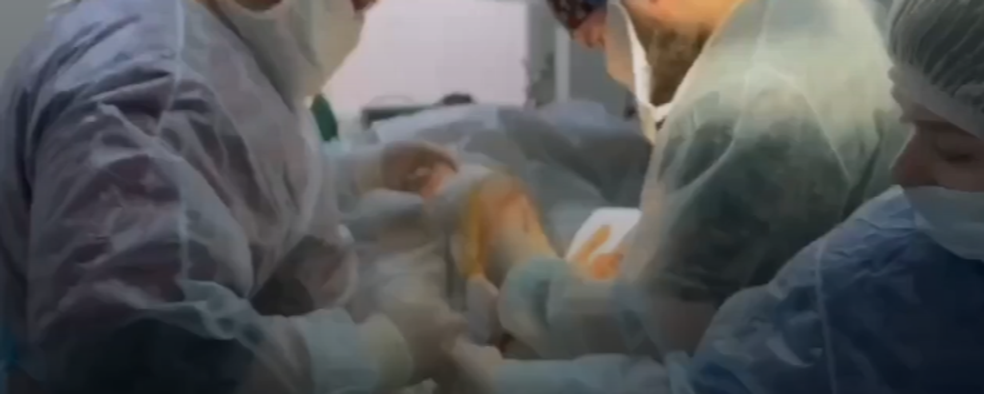 Bác sĩ Nga tiết lộ lính Ukraina nhồi những gì vào đạn dược Bác sĩ Nga tiết lộ lính Ukraina nhồi những gì vào đạn dược - Sputnik Việt Nam, 1920, 04.04.2026