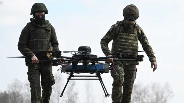 Phòng thí nghiệm UAV của nhóm quân Tây - Sputnik Việt Nam