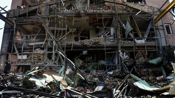 Tòa nhà Đại học Shahid Beheshti bị hư hại do các cuộc tấn công của Mỹ và Israel ở Tehran, Iran. - Sputnik Việt Nam