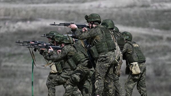 Phối hợp chiến đấu của nhóm quân Phương Tây theo hướng Krasny Liman - Sputnik Việt Nam