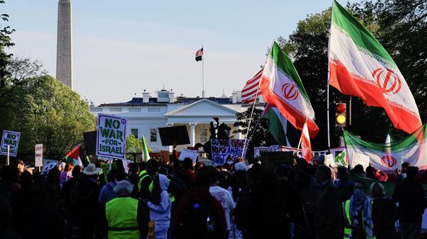 Các cuộc biểu tình phản đối chiến tranh với Iran tại Hoa Kỳ - Sputnik Việt Nam