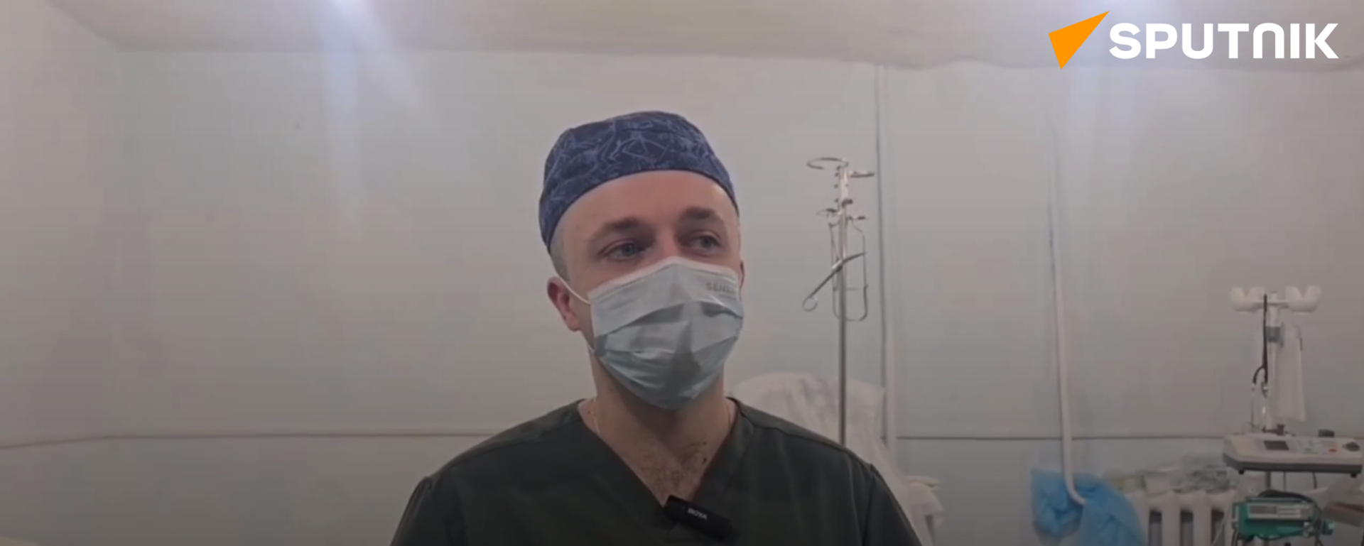 Một bác sĩ phẫu thuật người Nga cho biết quân Ukraina hay nhồi dây thép gai và bu lông vào đạn pháo của họ - Sputnik Việt Nam, 1920, 08.04.2026