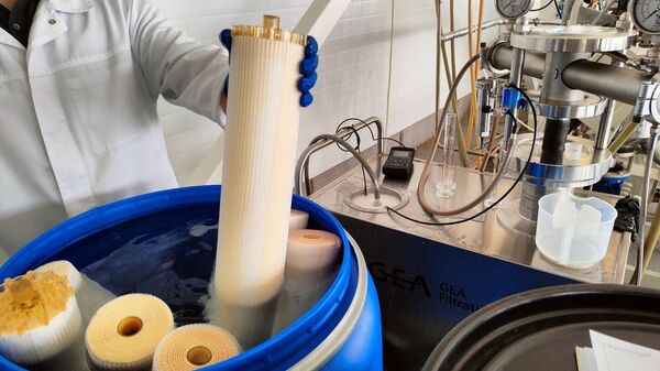 Bảo quản các thành phần màng lọc cho một nhà máy thẩm thấu ngược thí điểm - Sputnik Việt Nam