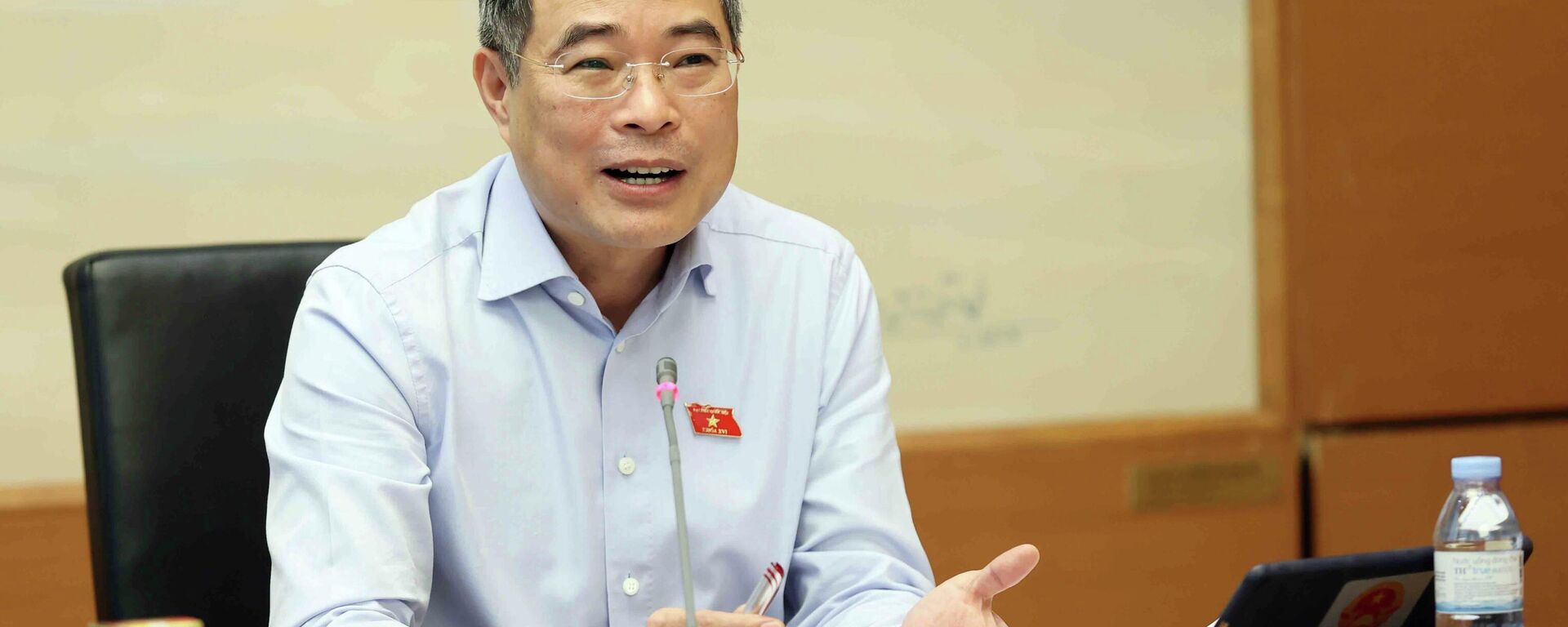 Quốc hội thảo luận ở tổ về phát triển kinh tế - xã hội - Sputnik Việt Nam, 1920, 10.04.2026