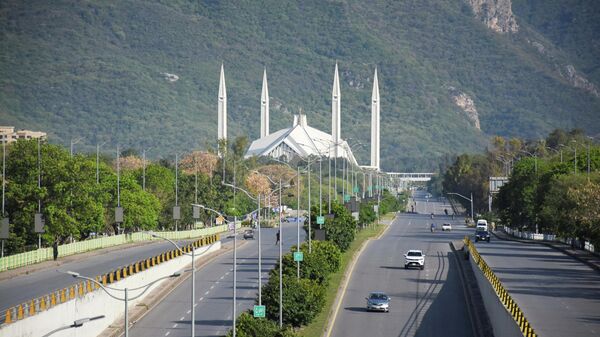Nhà thờ Hồi giáo Faisal trong quá trình chuẩn bị cho chuyến thăm của phái đoàn Iran-Mỹ tới Pakistan để đàm phán hòa bình. - Sputnik Việt Nam
