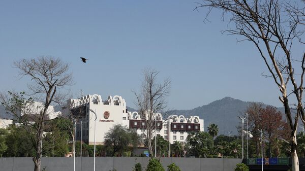 Khách sạn Serena trong quá trình chuẩn bị cho chuyến thăm của phái đoàn Iran-Mỹ tới Pakistan để đàm phán hòa bình. - Sputnik Việt Nam