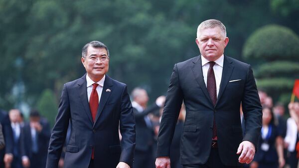 Lễ đón Thủ tướng Slovakia Robert Fico thăm chính thức Việt Nam - Sputnik Việt Nam