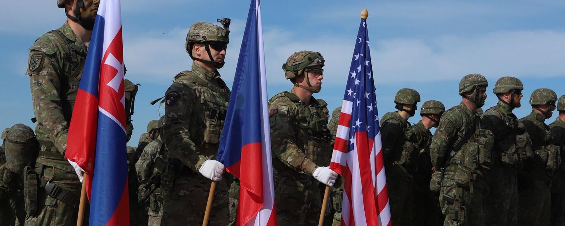 Cuộc tập trận của NATO  - Sputnik Việt Nam, 1920, 13.04.2026