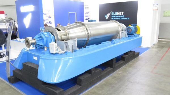 Máy ly tâm trục vít nằm ngang cho các nhà máy tuyển quặng của công ty ELEMET (thành phố Elektrogorsk, vùng Matxcơva, Nga) - Sputnik Việt Nam