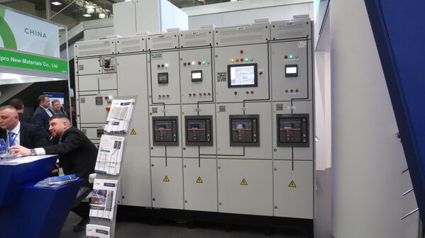 Thiết bị hoàn chỉnh điện áp thấp Assol để phân phối năng lượng, đo lường và bảo vệ lưới điện tại các cơ sở khai thác mỏ được phát triển bởi công ty Electronmash (St. Petersburg) - Sputnik Việt Nam