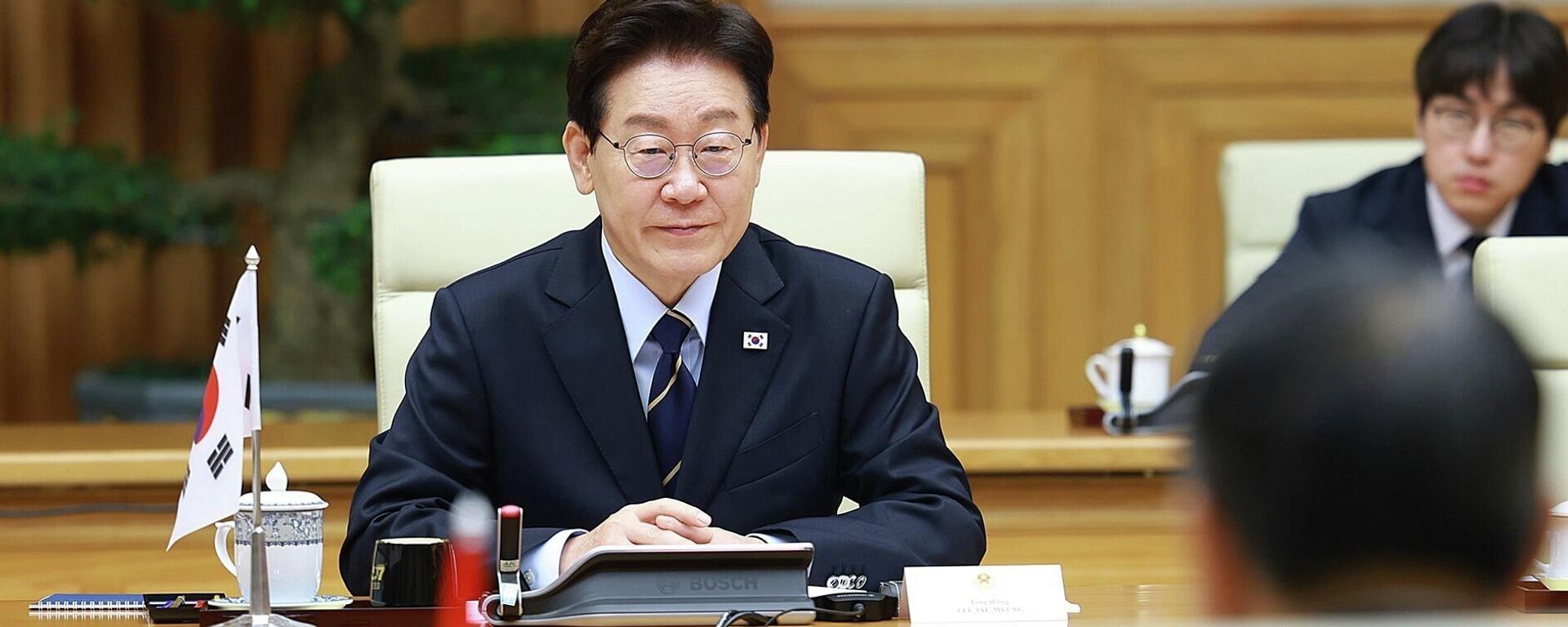 Thủ tướng Lê Minh Hưng hội kiến Tổng thống Hàn Quốc Lee Jae Myung - Sputnik Việt Nam, 1920, 24.04.2026