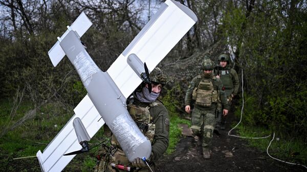 Боевая работа отряда БПЛА Контора на Купянском участке фронта - Sputnik Việt Nam