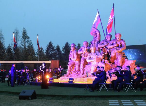 Nghi lễ tại Bình Nhưỡng – khai trương tổ hợp Bảo tàng và Khu Tưởng niệm dành tôn vinh chiến công của các anh hùng trong chiến dịch quân sự ở nước ngoài. - Sputnik Việt Nam