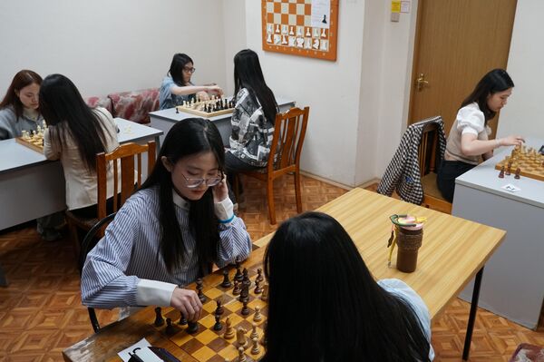 Bộ môn Cờ vua đơn Nữ - Sputnik Việt Nam