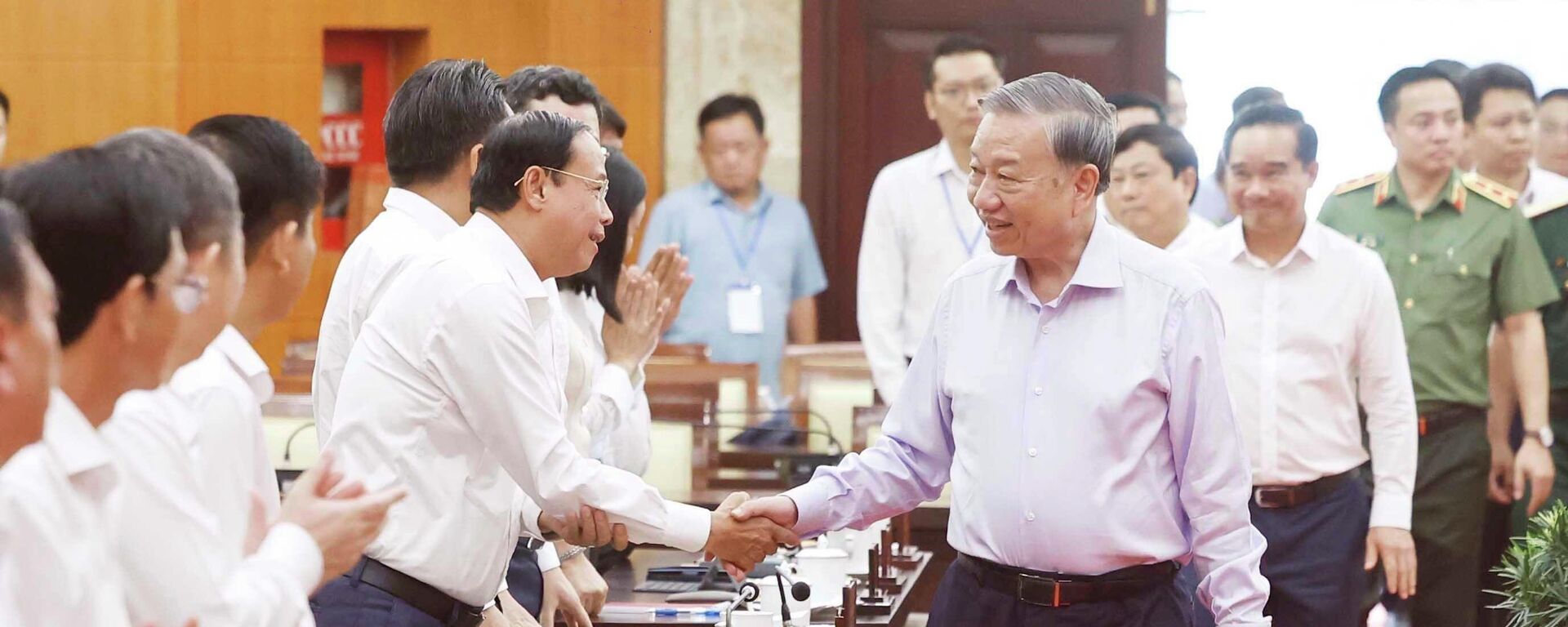 Tổng Bí thư, Chủ tịch nước Tô Lâm và các đại biểu - Sputnik Việt Nam, 1920, 27.04.2026
