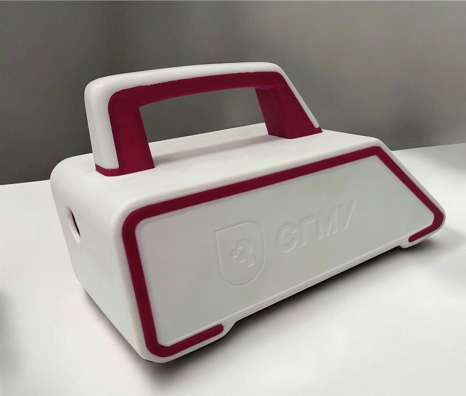 Thiết bị dùng để chẩn đoán lưu lượng máu trong mô bằng phương pháp đo lưu lượng Doppler laser. - Sputnik Việt Nam, 1920, 27.04.2026