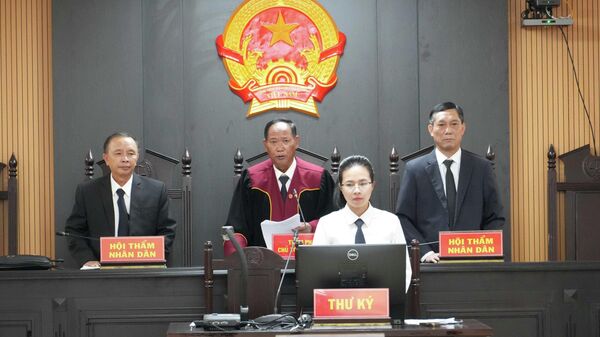 Hội đồng xét xử tuyên án - Sputnik Việt Nam
