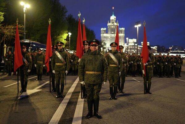 Diễn tập duyệt binh Chiến thắng ở Moskva. - Sputnik Việt Nam