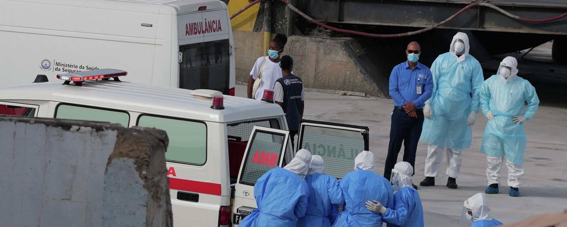 Các hành khách nhiễm virus Hanta đang được sơ tán khỏi tàu MV Hondius ngoài khơi bờ biển Cape Verde. - Sputnik Việt Nam, 1920, 08.05.2026