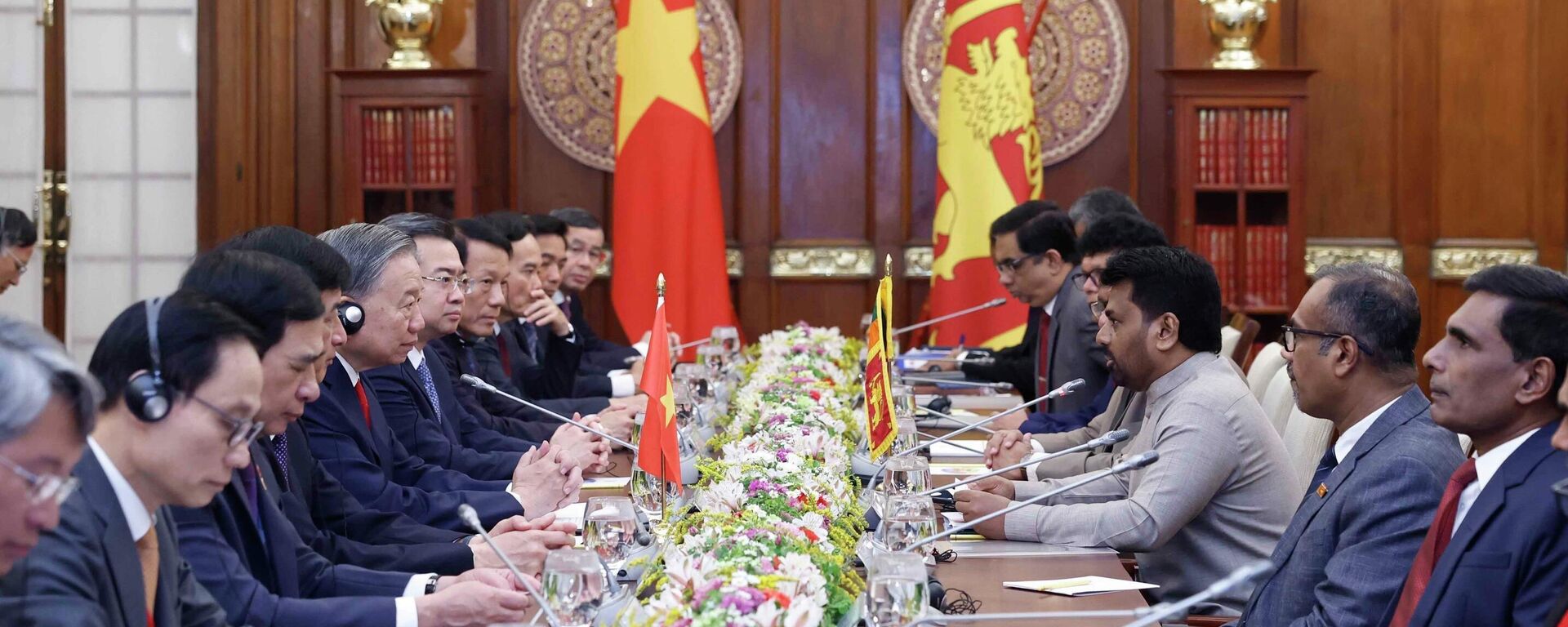 Tổng Bí thư, Chủ tịch nước Tô Lâm và Tổng thống Sri Lanka Anura Kumara Dissanayake hội đàm - Sputnik Việt Nam, 1920, 08.05.2026