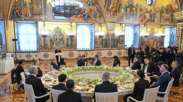 Tổng thống Nga Vladimir Putin tổ chức tiệc chiêu đãi các nguyên thủ quốc tế tại Điện Kremlin nhân Ngày Chiến thắng - Sputnik Việt Nam